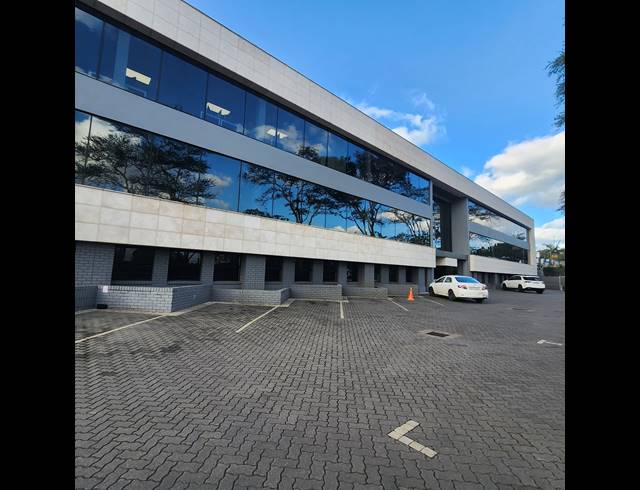 239M² OFFICE TO LET IN WESTVILLE
